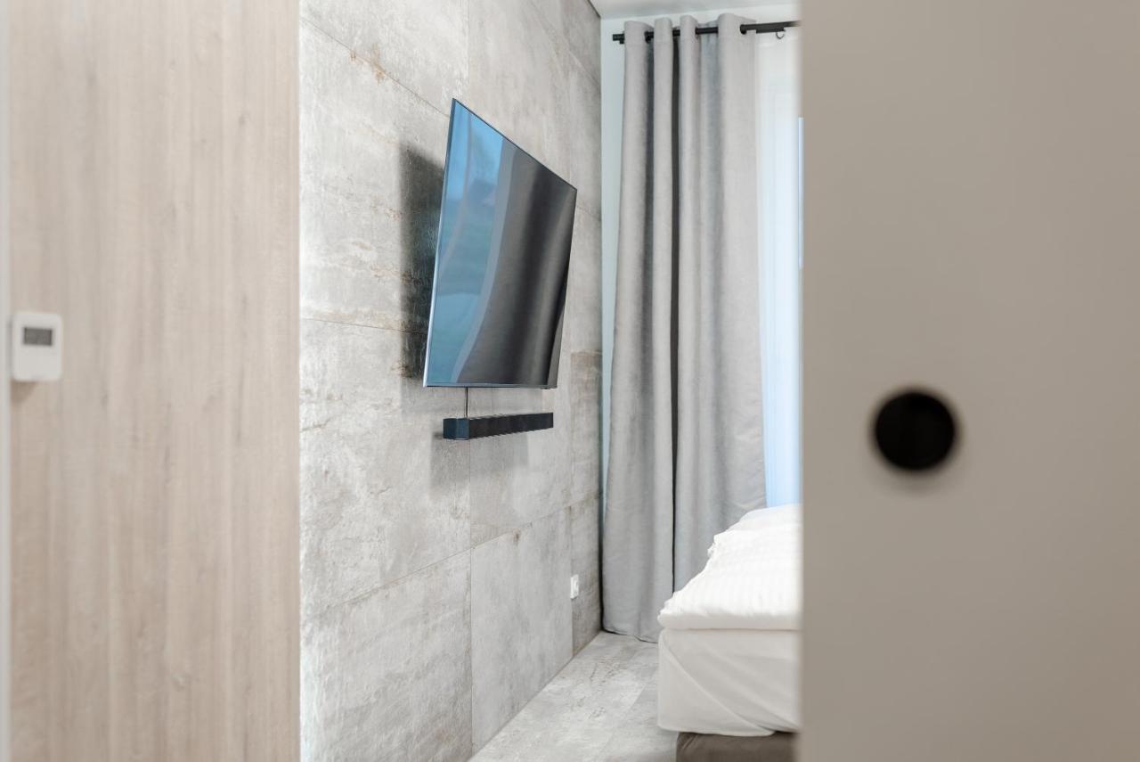 Apartment Blue Moon