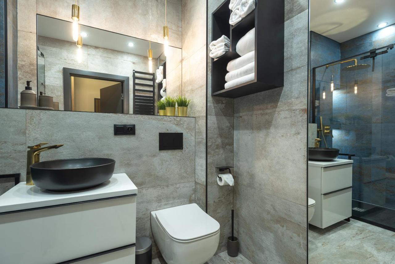 Blue Moon Apartment *
